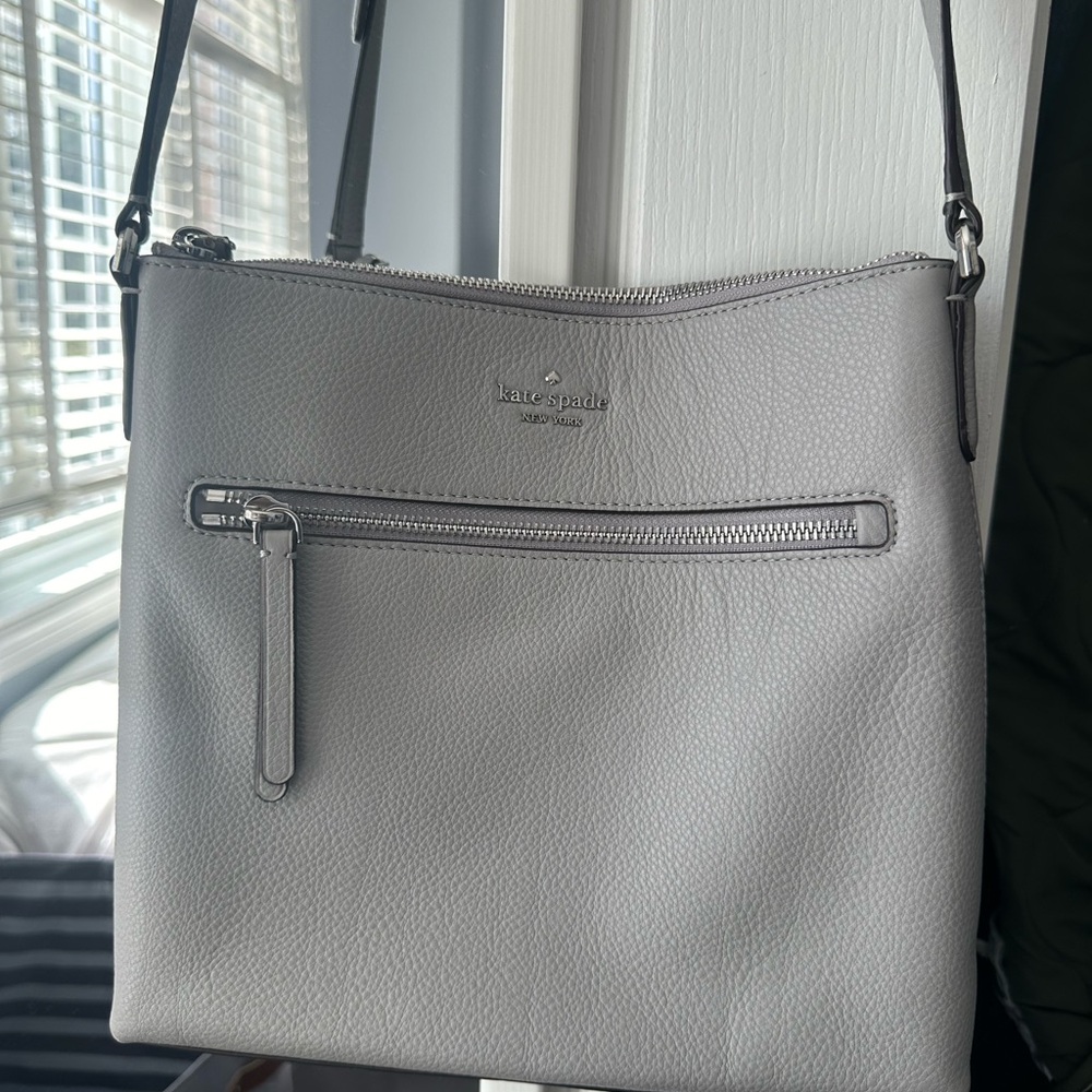 Kate Spade Gray Crossbody Bag (NWOT)